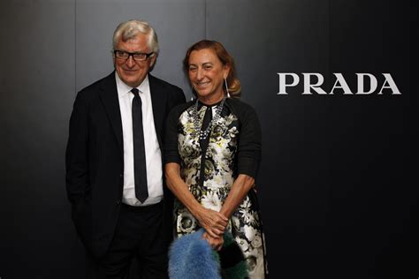 prada patrizio bertelli|Meer.